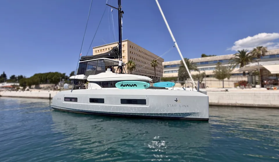 Lagoon 55  - STAR LINK - NEW!